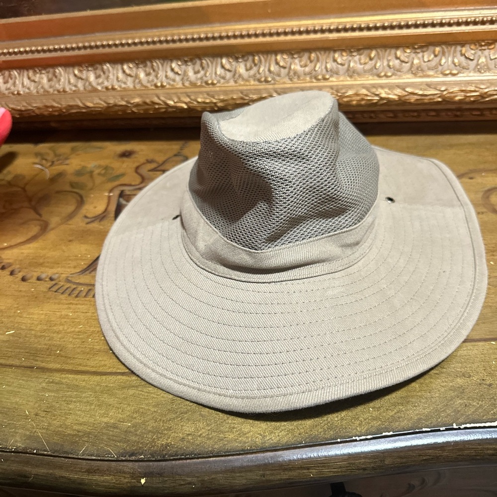 Kanut Sports CIMARRON SAFARI HAT Size Medium Great Condition HTF Hat